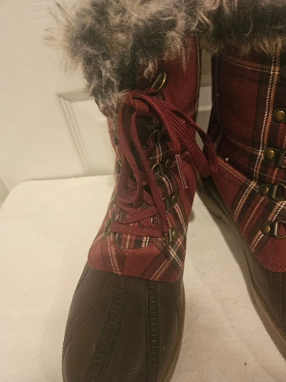 JustFab Burgundy & Brown Faux-Fur Trim Winter Lace-Up Boots